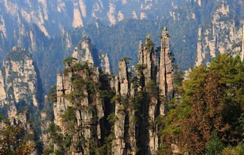 長沙出發(fā)到黃龍洞、張家界森林公園、天門山、鳳凰五日游
